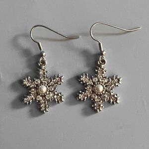 Snowflake Dangle Earrings